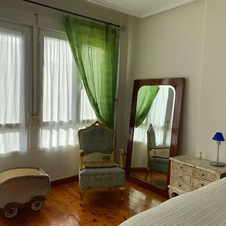 Atico Lira Saragoça