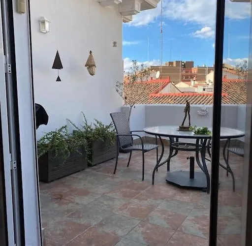 Atico Lira Saragoça